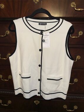NWT PrettyGarden Ivory Black Trim Knit Sweater Vest  XL  new Quiet Luxury